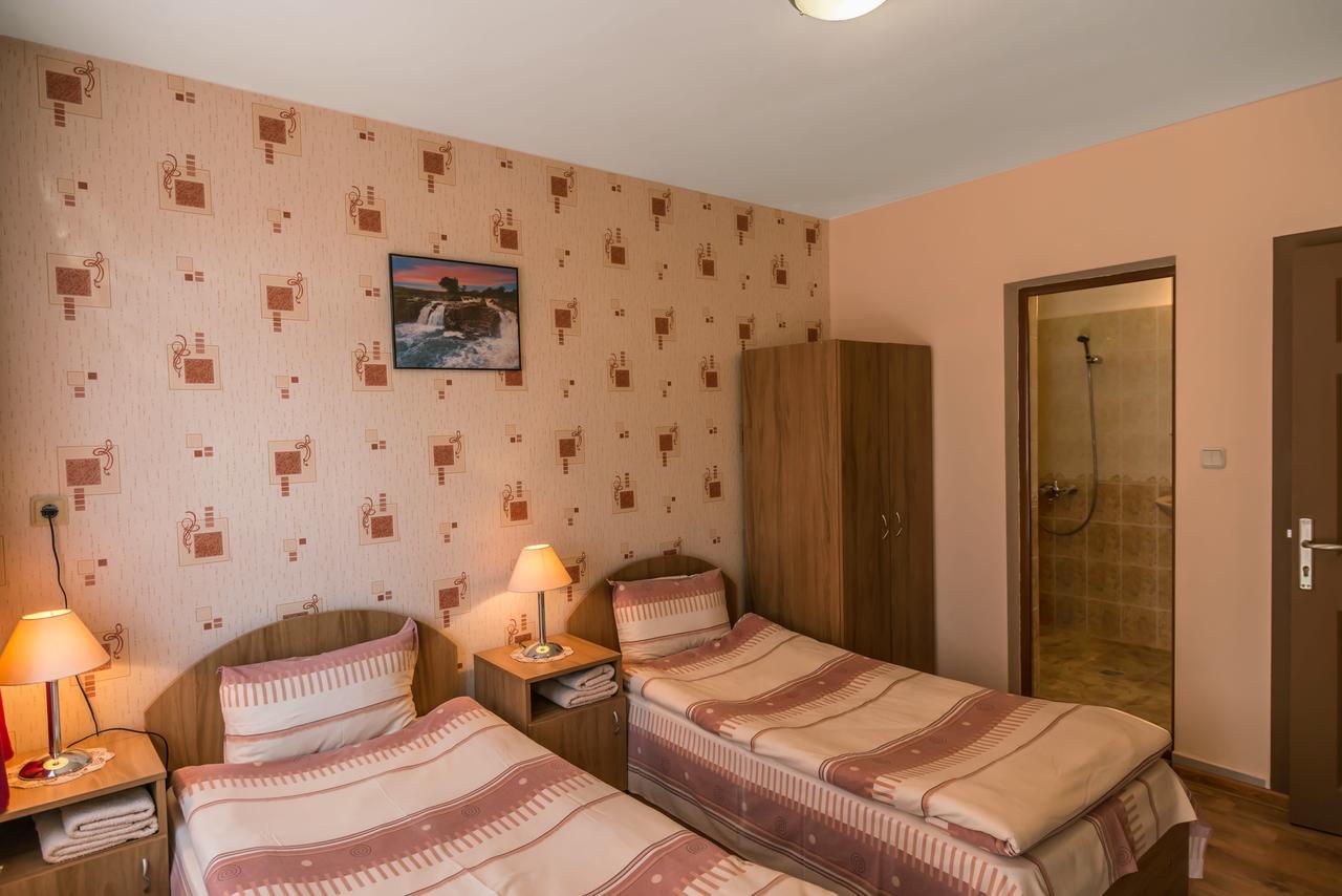 Hotel Bor Івайловград Екстер'єр фото